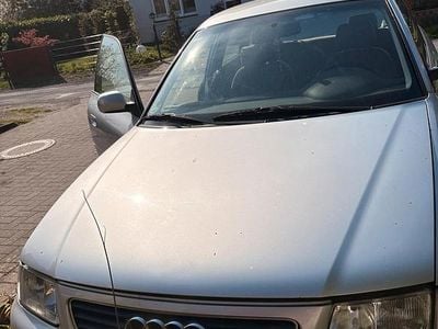 Usata Audi A3 101 CV (74 kW) 1999 Argento Utilitaria