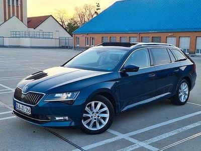 Blau Gebraucht 2017 Skoda Superb Ambition Kombi | 10.100 € (Teuer)