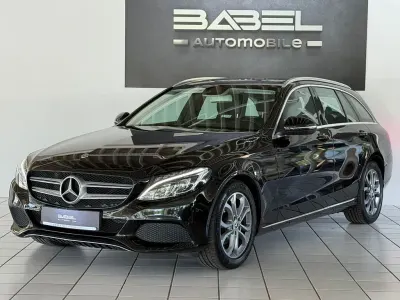 Gebraucht Mercedes C180 156 PS (114 kW) 2018 Schwarz Kombi