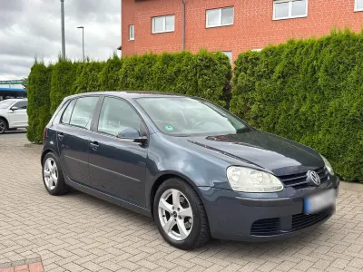 Gebraucht VW Golf V 105 PS (77 kW) 2005 Blau Kleinwagen