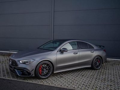 Grau Gebraucht 2023 Mercedes CLA45 AMG AMG Limousine | 55.990 € (Etwas zu teuer)