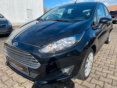 Używany Ford Fiesta 101 KM (74 kW) 2016 Czarny Sedan/Limuzyna