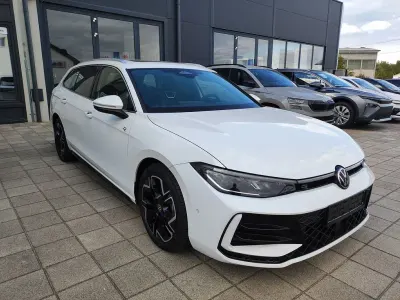Neu VW Passat R-line 193 PS (141 kW) 2026 Weiß Kombi