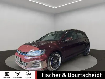 Gebraucht VW Golf VII GTE 204 PS (150 kW) 2018 Rot Limousine