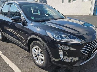 Usata Ford Kuga Titanium 224 CV (164 kW) 2022 Nero SUV