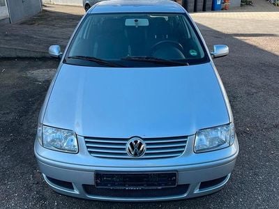 Gebraucht VW Polo Comfortline 50 PS (36 kW) 2001 Silber Kleinwagen