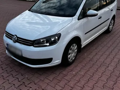 Usata VW Touran 105 CV (77 kW) 2014 Bianco Monovolume