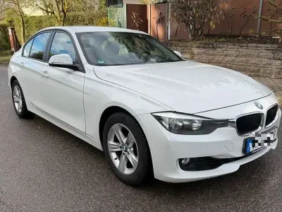 Gebraucht BMW 320 184 PS (135 kW) 2012 Weiß Limousine
