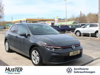 Gebraucht VW Golf VIII Life 131 PS (96 kW) 2020 Delfingrau metallic 7288 (metallic) Limousine