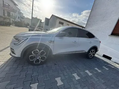 Gebraucht Renault Arkana Intens 140 PS (102 kW) 2021 Weiß SUV