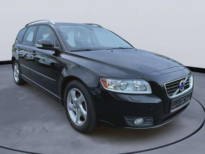 Gebraucht Volvo V50 Business Edition 114 PS (83 kW) 2011 Black stone Kombi