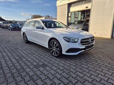 Polarweiss Gebraucht 2021 Mercedes E300 Avantgarde Kombi | 29.990 € (Guter Preis)