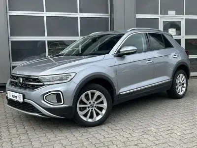 Gebraucht VW T-Roc Style 150 PS (110 kW) 2024 Pyritsilber metallic SUV