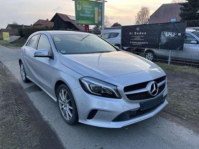 Gebraucht Mercedes A200 136 PS (100 kW) 2015 Polarsilber  metalliclack Kleinwagen