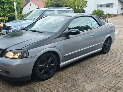 Używany Opel Astra Cabriolet 125 KM (91 kW) 2001 Srebrny Kabriolet