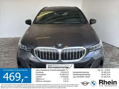 Gebraucht BMW 520 M Sport 197 PS (144 kW) 2025 Sophistograu met. Kombi