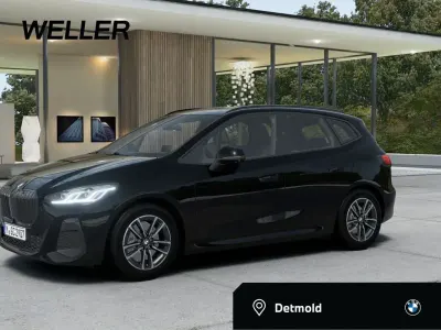 Gebraucht BMW 223 Active Tourer M Sport 218 PS (160 kW) 2025 Saphirschwarz (schwarz) Van / Kleinbus