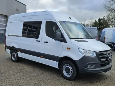 Używany Mercedes Sprinter 170 KM (125 kW) 2024 Biały Van