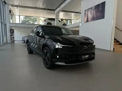 Neu Volvo EX30 Ultra 200 kW (272 PS) 2026 Schwarz SUV