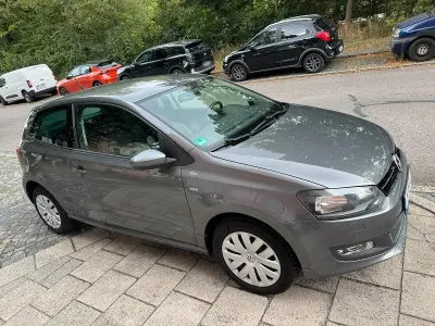Gebraucht VW Polo Life 70 PS (51 kW) 2014 Grau Kleinwagen