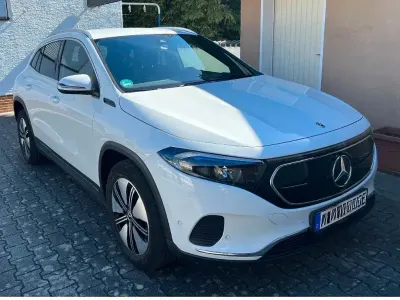 Używany Mercedes EQA250