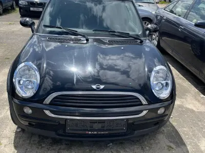 Gebraucht Mini ONE 90 PS (66 kW) 2002 Schwarz Kleinwagen