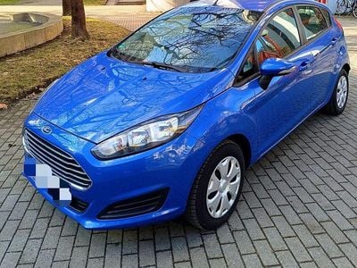 Blau Gebraucht 2014 Ford Fiesta Champions Edition Kleinwagen | 5.490 € (Fairer Preis)