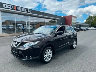 Gebraucht Nissan Qashqai 360º 110 PS (80 kW) 2016 Schwarz SUV