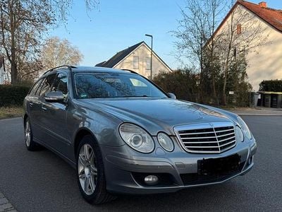 Gebraucht Mercedes E220 150 PS (110 kW) 2007 Grau Kombi