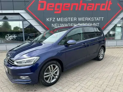 Gebraucht VW Touran Sound 150 PS (110 kW) 2017 Blau Van / Kleinbus