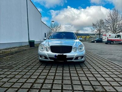 Gebraucht Mercedes E220 Elegance 170 PS (125 kW) 2007 Grau Limousine