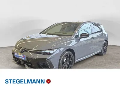 Ny VW Golf VIII R 333 HK (244 kW) 2026 Sedan