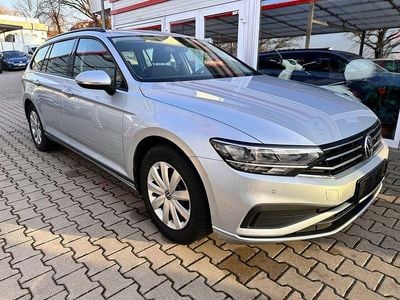 Gebraucht VW Passat Conceptline 150 PS (110 kW) 2022 Silber Kombi