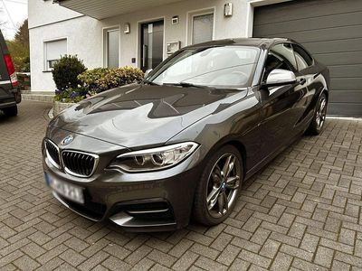 BMW M235