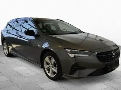 Używany Opel Insignia OPC 174 KM (127 kW) 2023 Szary Sedan/Limuzyna