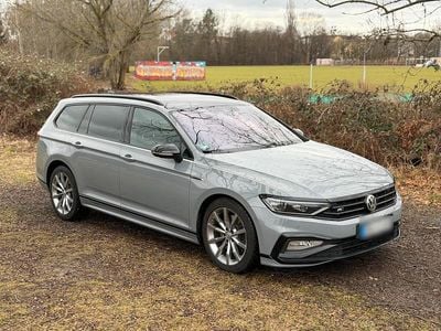 Gebraucht VW Passat R-line Edition 239 PS (175 kW) 2020 Grau Kombi