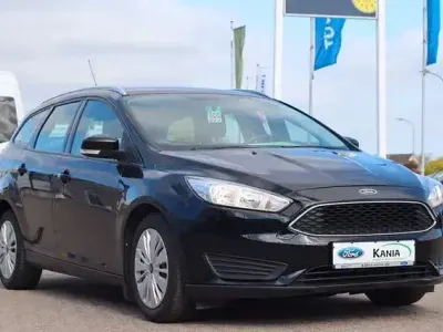 Usata Ford Focus Trend 101 CV (74 kW) 2017 Nero Berlina