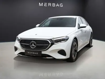 Gebraucht Mercedes E300 204 PS (150 kW) 2024 Weiß Limousine