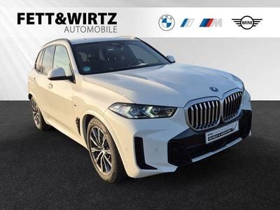 Alpinweiß Gebraucht 2025 BMW X5 M Sport SUV | 81.700 € (Superpreis)