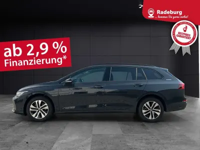 Gebraucht VW Golf VIII 116 PS (85 kW) 2025 Uranograu Kombi