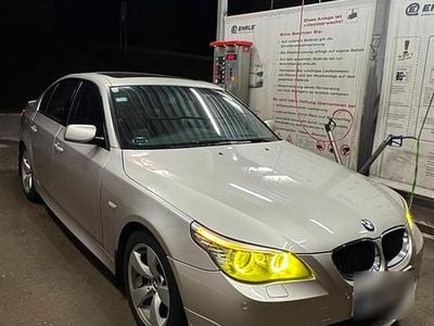 Gebraucht BMW 520 M Sport 177 PS (130 kW) 2008 Gold Limousine