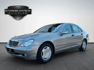 Gebraucht Mercedes C180 143 PS (105 kW) 2003 Silber Limousine
