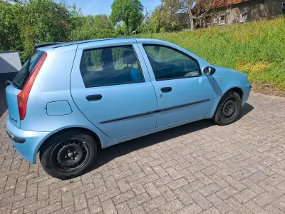 Usata Fiat Punto 60 CV (44 kW) 1999 Blu Utilitaria