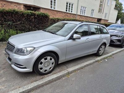 Gebraucht Mercedes C180 156 PS (114 kW) 2013 Grau Limousine