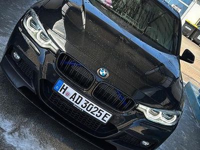 BMW 330e