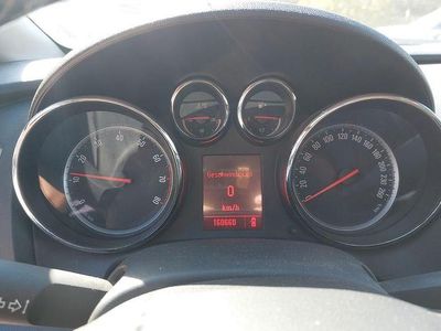 Usata Opel Astra 140 CV (102 kW) 2011 Grigio Berlina