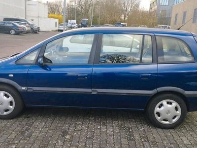 gebraucht Opel Zafira 1,6