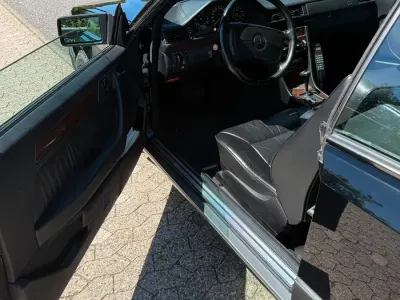 Gebraucht Mercedes E300 220 PS (161 kW) 1991 Schwarz Coupé