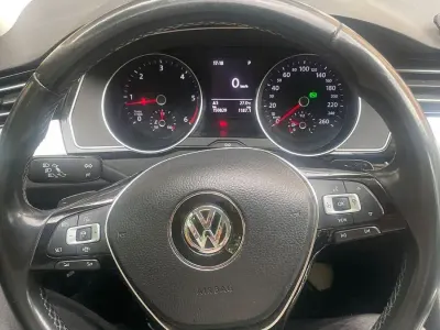 Gebraucht VW Passat Comfortline 120 PS (88 kW) 2019 Grau Kombi