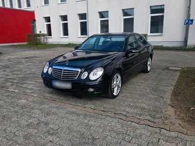 Gebraucht Mercedes E220 170 PS (125 kW) 2007 Schwarz Limousine